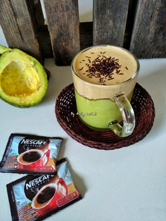 Foto resep Avocado Dalgona Coffee