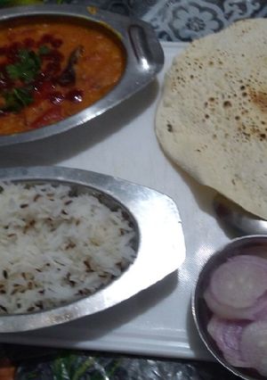 દાલ તડકા જીરા રાઈસ (Dal Tadka Jeera Rice Recipe In Gujarati) રેસીપી મુખ્ય ફોટો