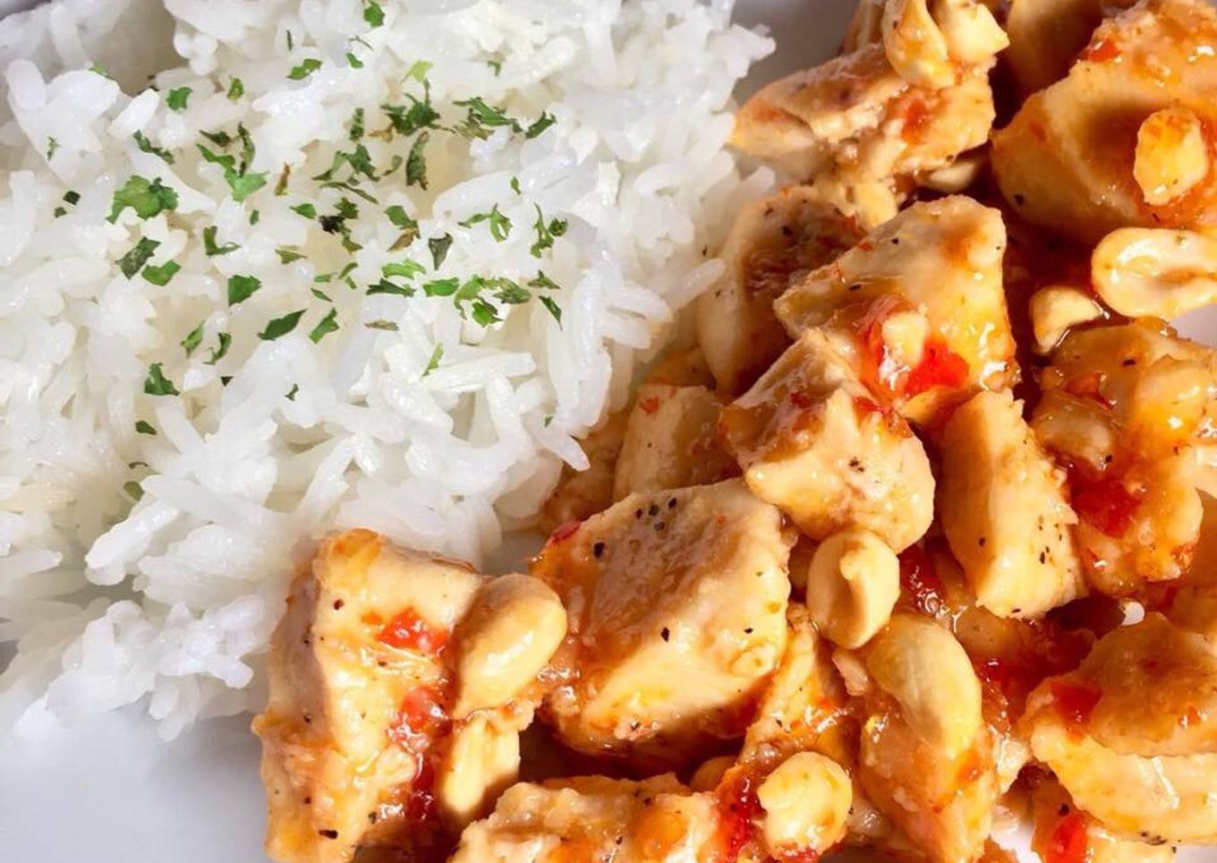 Pollo con hongos a la Mexicana