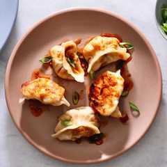A picture of Dumplings Chinos.