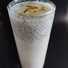 A picture of Ice apple shake.