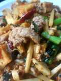 ผัดทั้งใบ+ก้านอ่อนกระเพรา #Useeverypart Basil Stir Fried