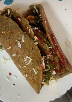 A picture of Moong chilka dal tacos.