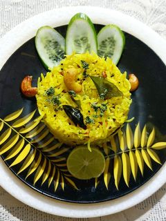 સાઉથ ઇન્ડિયન ચિતરાના રાઇસ (South Indian Chitranna Rice Recipe In Gujarati) રેસીપી મુખ્ય ફોટો