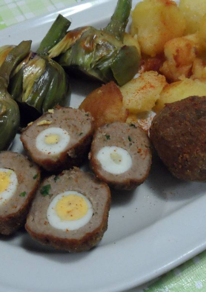 Una foto de Albóndigas con sorpresa de codorniz