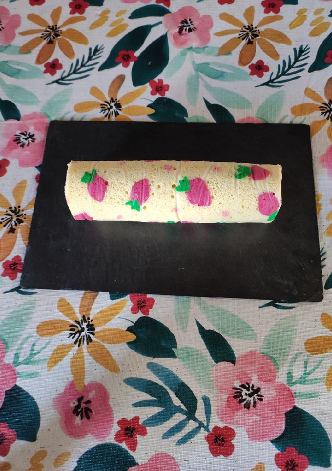 Una foto de Pionono con crema pastelera
