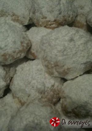 A picture of Kourabiedes from Roumeli.