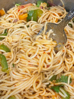 चाऊमिन (chowmein recipe in Hindi) रेसिपी मुख्य फोटो