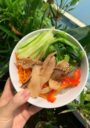 Hình của món Miến trộn Hàn Quốc (Chay).