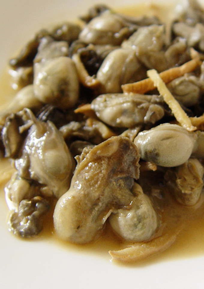 【厚生廚房】麻油原汁鮮蚵 的食譜成品照片