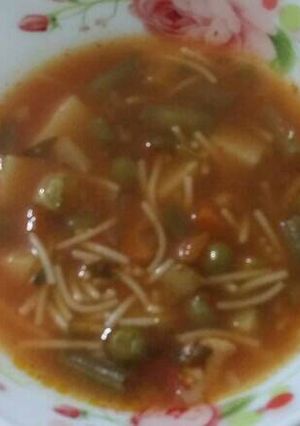 صورة لوصفة شوربة خضار على أصولها
