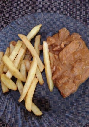 Mustáros, paradicsomos szaftos hús recept fotója