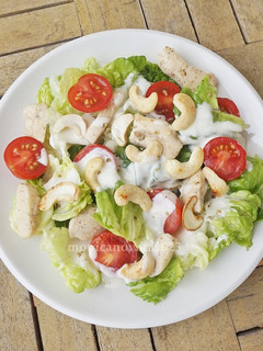 Foto resep Chicken Salad with Garlic Yoghurt Dressing