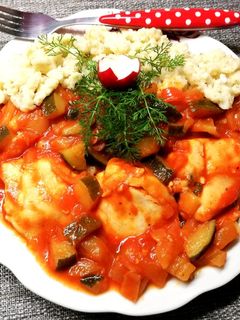 Lecsós csirkemell, kapros túrós galuskával🍅 recept fotója