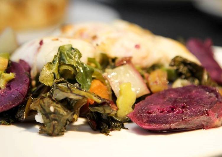 Peito de frango recheado e legumes assados