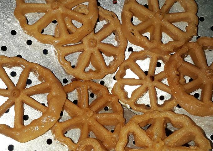 Cara Buat Sii manis kembang goyang Yang Enak