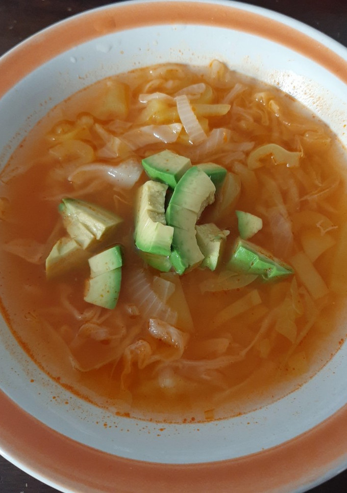 Una foto de Sopa de col y Chile wero para desinflamar el estómago