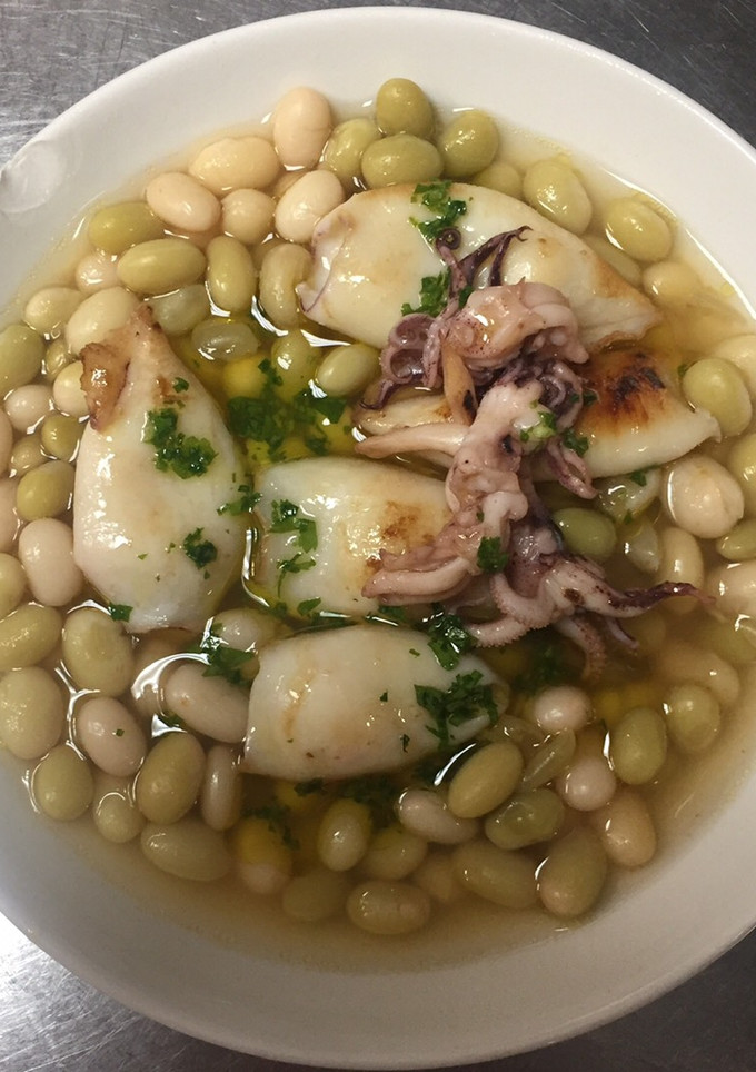 Una foto de Potxas con chipis