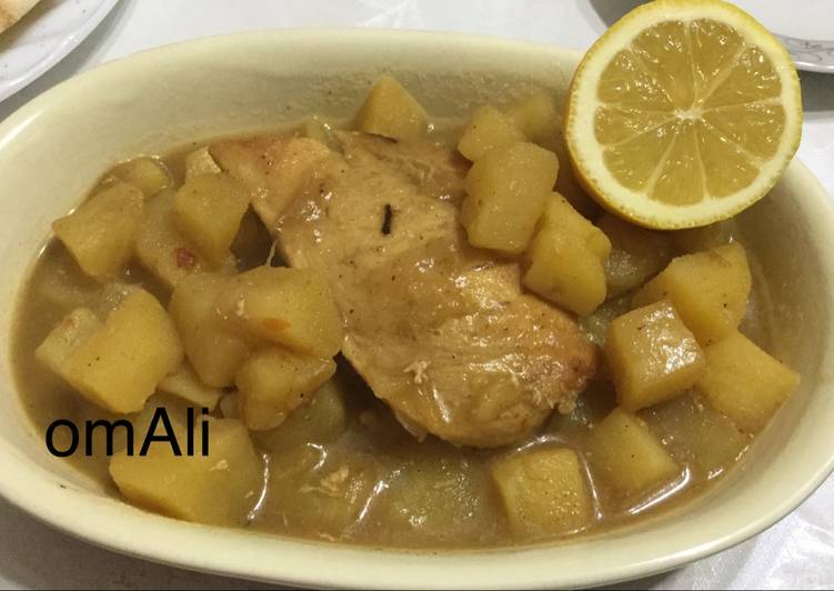 إيدام الدجاج والبطاطا