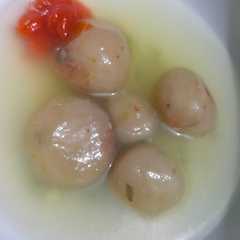 A picture of Baso Aci kuah isi kornet.