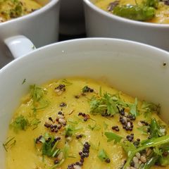 A picture of Mug dhokla.