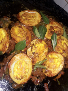 கடாய் முட்டை மசாலா (Kadaai muttai masala recipe in tamil) செய்முறை முக்கிய புகைப்படம்