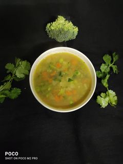 ভেজিটেবল স্যুপ (vegetable soup recipe in Bengali)) রেসিপির প্রধান ছবি