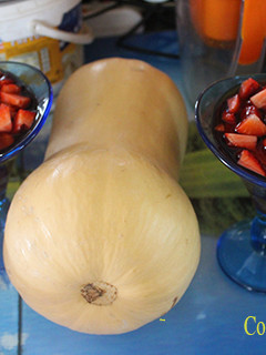 Una foto de Mandarina y fresas con mosto