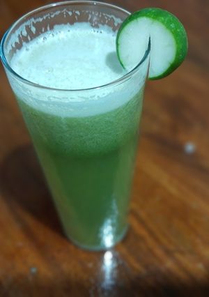 Una foto de Jugo de pepino y papa