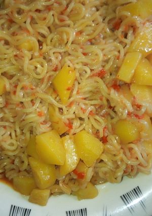 Dafadukar Indomie da Dankali ainihin hoton girkin