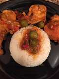 Pollo guisado al estilo Dominicano