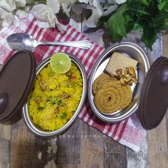 A picture of Kanda Poha.