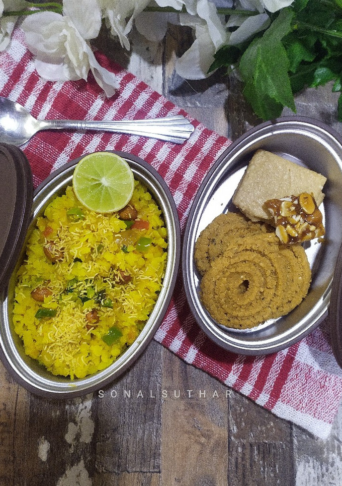 A picture of Kanda Poha.