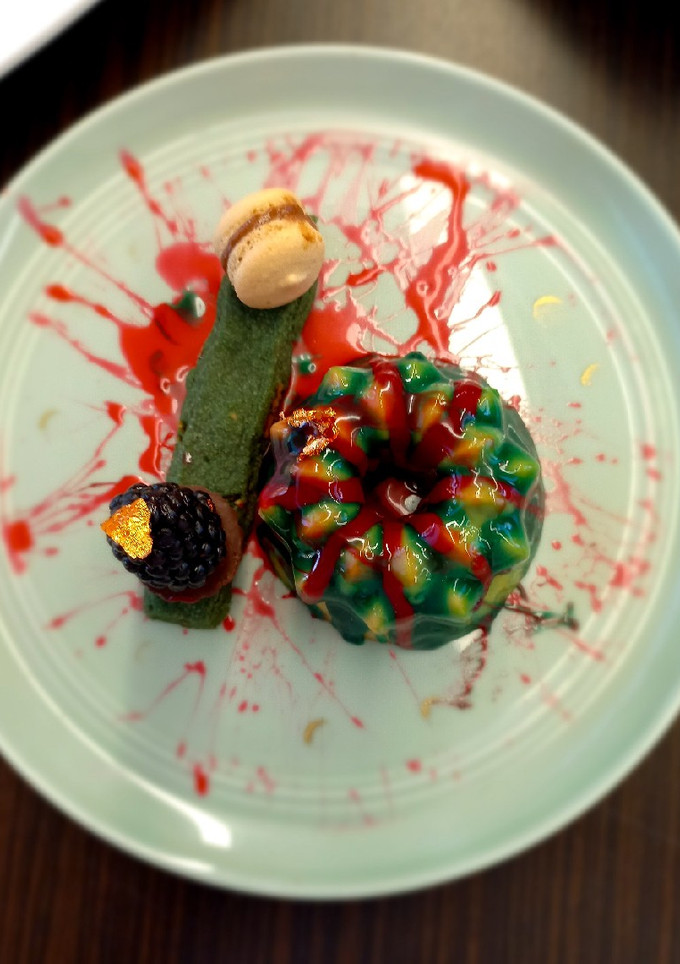 Una foto de Mousse de piloncillo con glaseado espejo (edición navideña) 🎄
