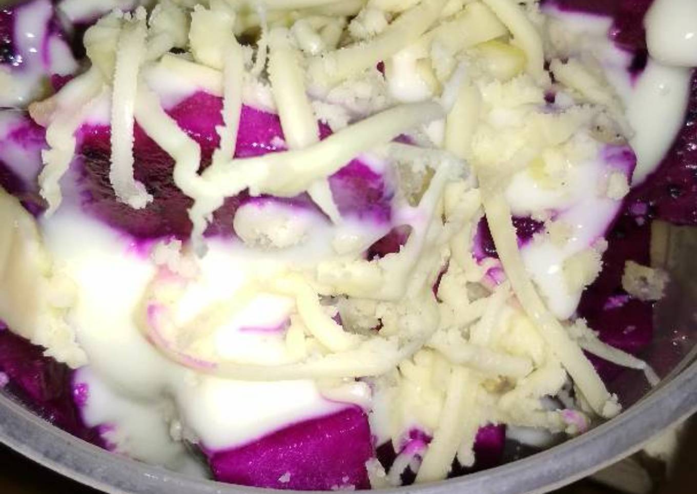 Salad buah naga sepesial