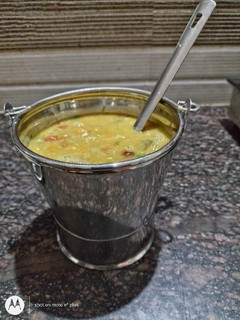 (ஒன் பாட்) இட்லி சாம்பார் (Idli Sambar Recipe in tamil) செய்முறை முக்கிய புகைப்படம்
