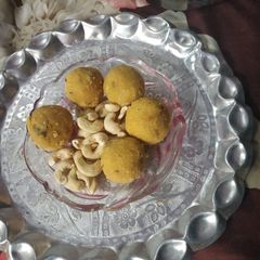 A picture of Moongdal Laddu.
