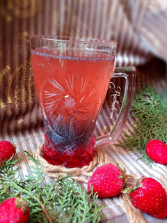 عکسی از دستور شربت توت فرنگی و تخم شربتی