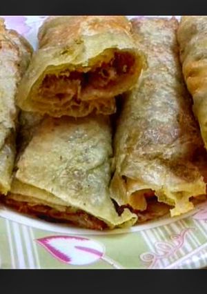 A picture of Puri Paratha Roll.