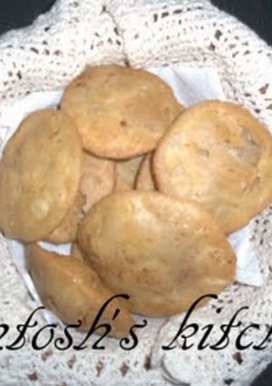 A picture of Khasta Kachori.