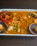 Parihuela de pescado y mariscos