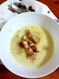 Vellutata di cavolfiore e patate con crostini