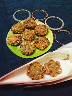 வாழைப்பூ வடை (vaalaipoo vadai Recipe in tamil) செய்முறை முக்கிய புகைப்படம்