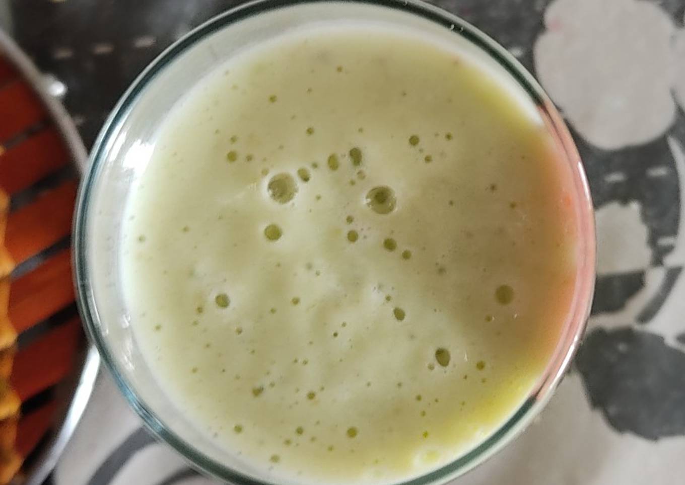 Batido energético de aguacate y plátano