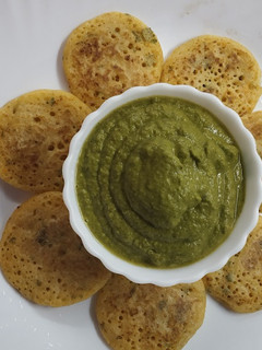 மல்லி புதினா சட்னி (Malli puthina chutney recipe in tamil) செய்முறை முக்கிய புகைப்படம்