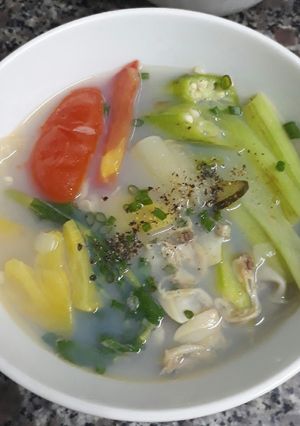 Hình của món Canh chua nghêu sweet and sour clam soup.