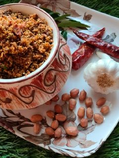 शेंगदाणे ची चटणी (Shengdana Chutney Recipe In Marathi) रेसिपी चे मुख्य फोटो