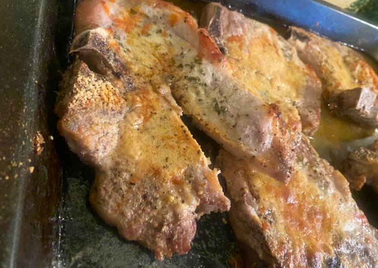 Recipe of Delicious Pork chops. 🙂