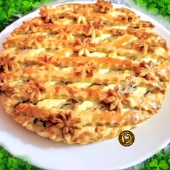 A picture of Apple Pie With Homemade Pie Crust.