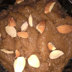 A picture of Suji halwa.